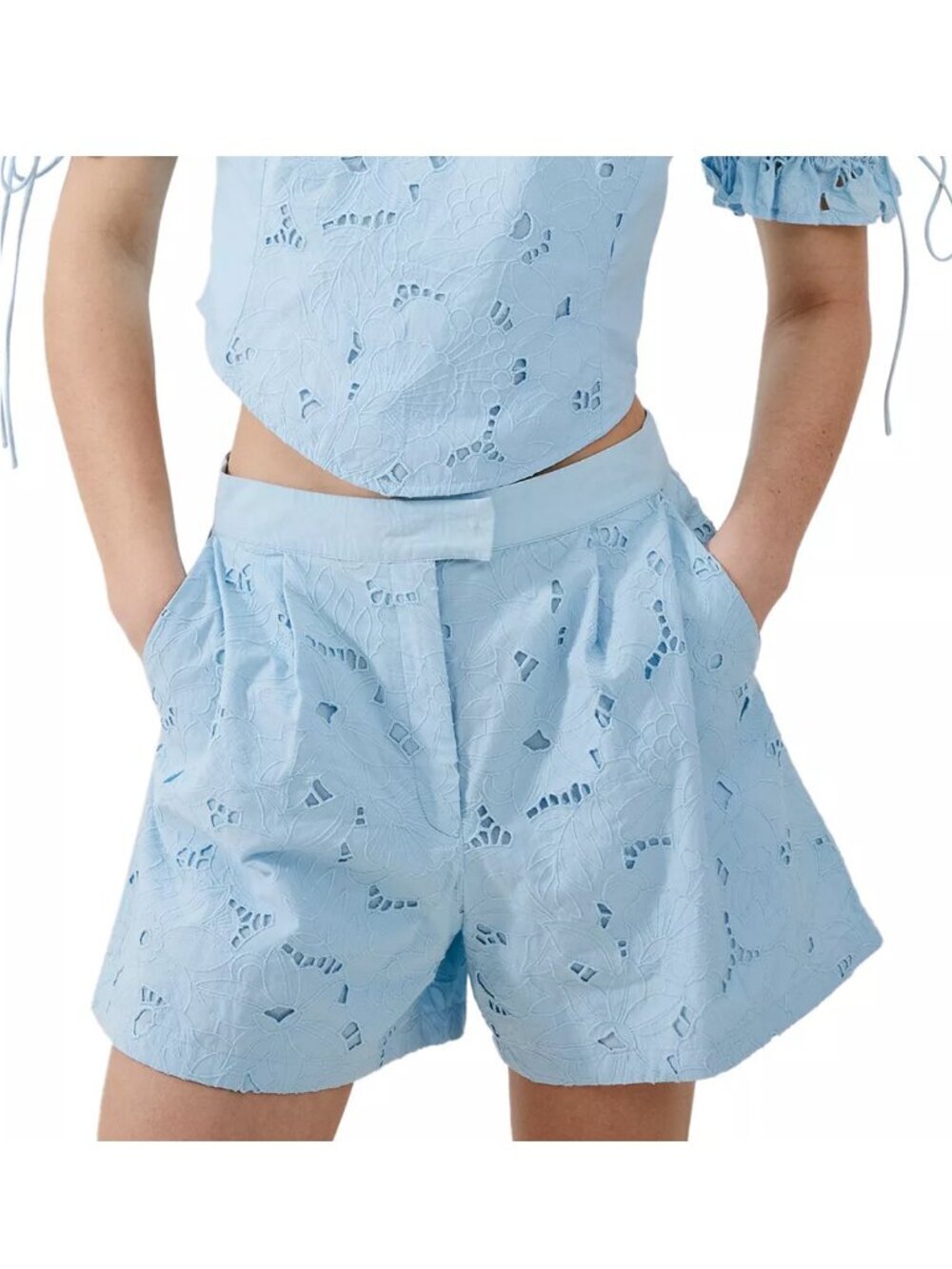 NWT New French Connection Rhodes Embroidered Cotton Blue Shorts Size 12